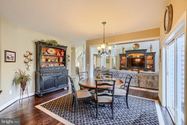 Building Photo - 1319 Martin Meadows Dr