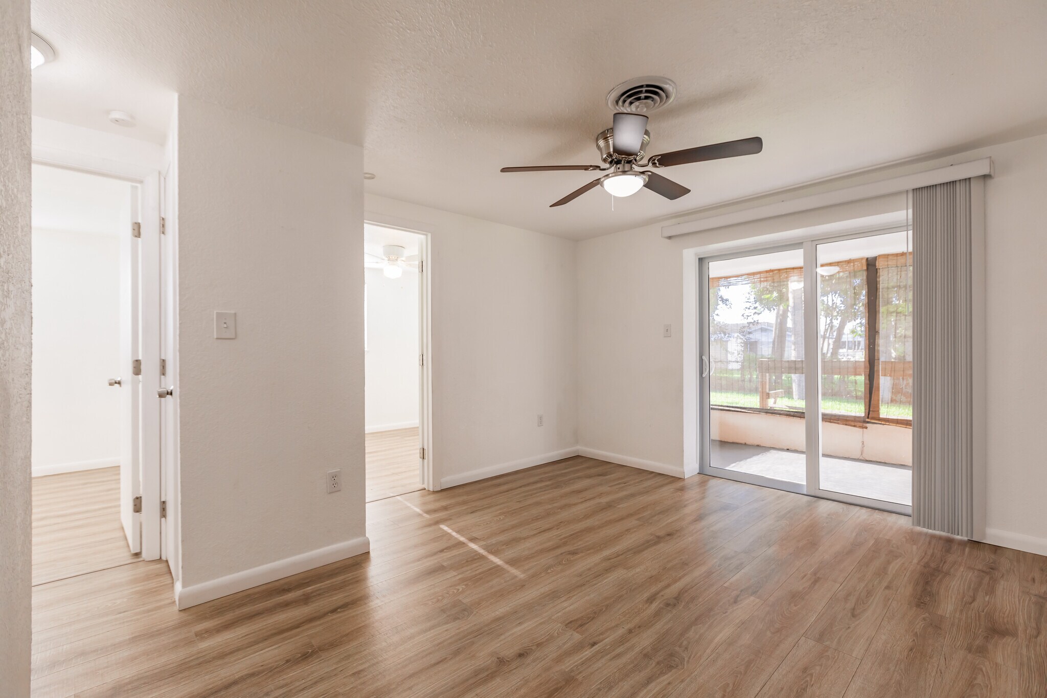 Building Photo - 1611 Florence Ave