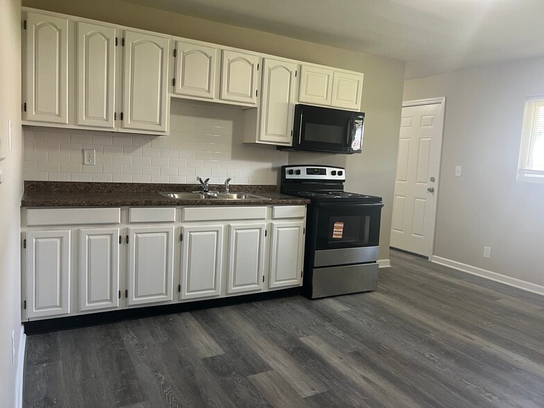 Building Photo - 2712 Bello Ct