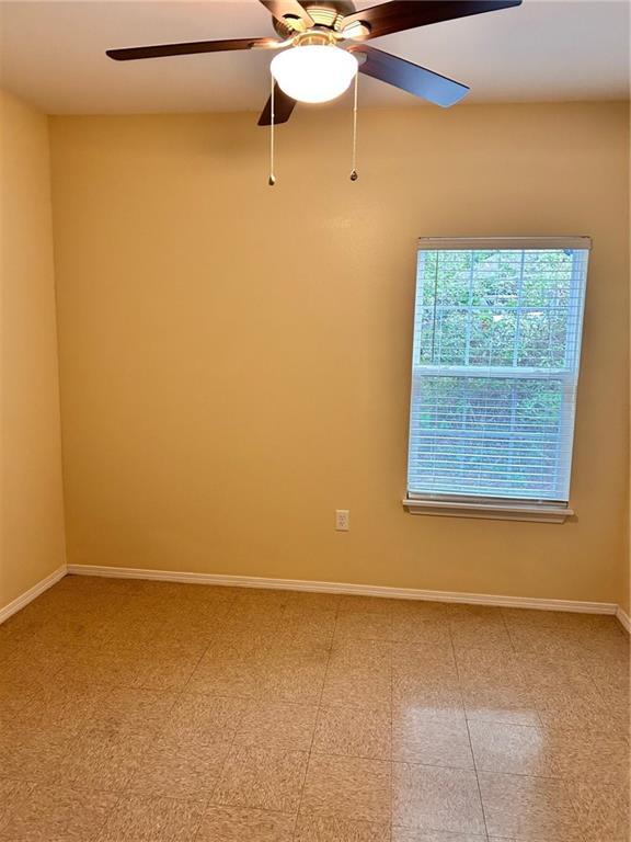 Building Photo - 5640 Mounthill Ct