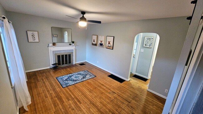 Building Photo - Remodeled Clintonville Cape Cod w/Private Yard & Garage!