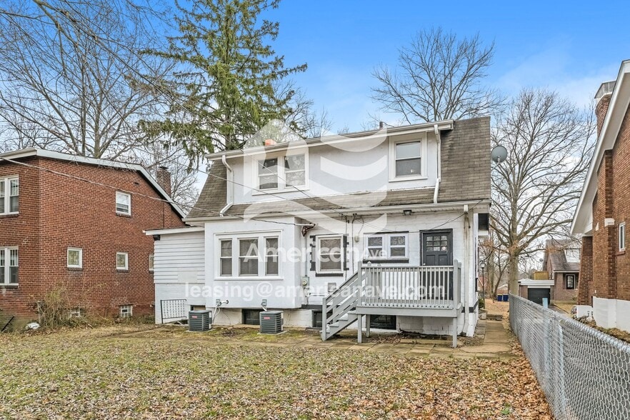 Building Photo - 8111 Monroe Ave