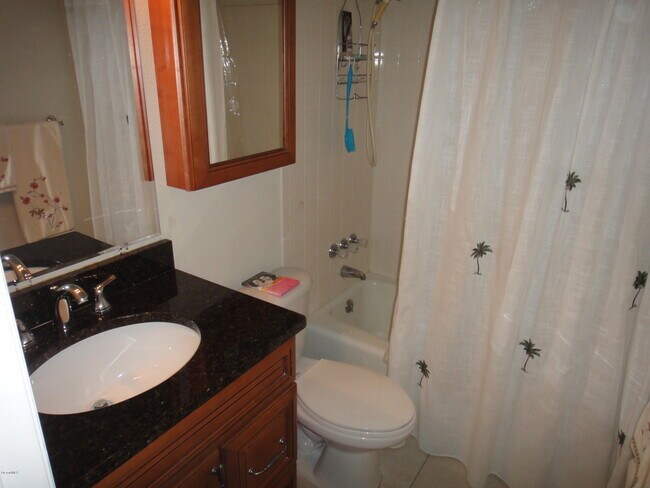 Building Photo - 230 Cape Shores Cir