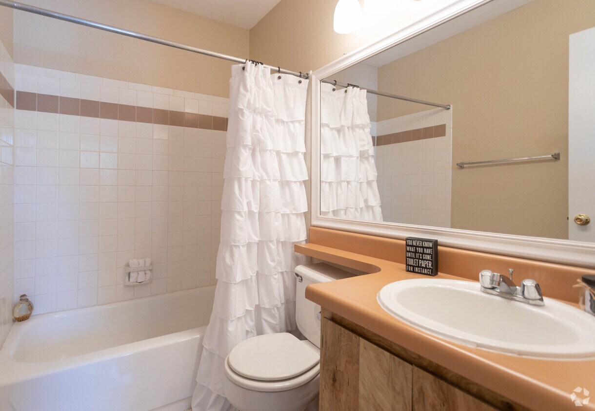 Desert Tree Apartment Homes El Paso Tx Apartment Finder