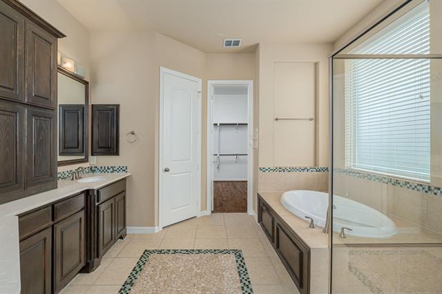 Building Photo - 975 Pembrook Ln