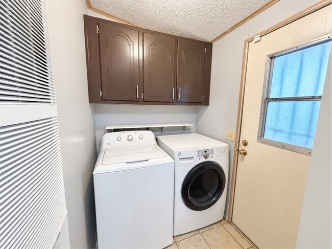 Building Photo - 530 Havasu Ln