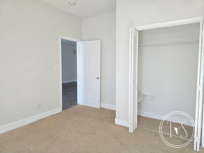 Building Photo - RATE DROP ALERT (was $1900/month)!