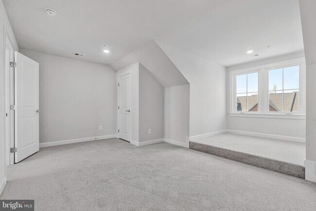 Building Photo - 22266 Philanthropic Dr