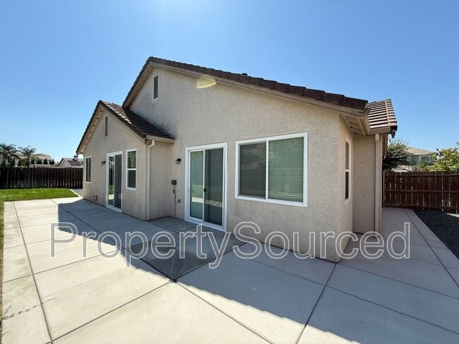 Building Photo - 617 Dody Dr
