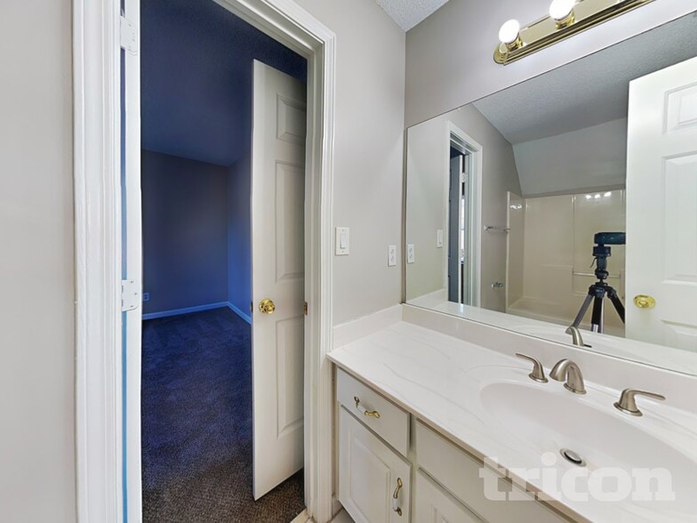 Building Photo - 4112 Trotters Way Dr