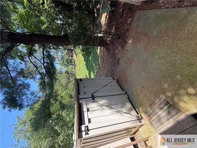 Building Photo - 1009 Schmidt Ln