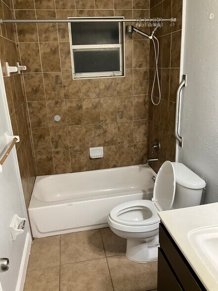 Building Photo - 514 Joan St