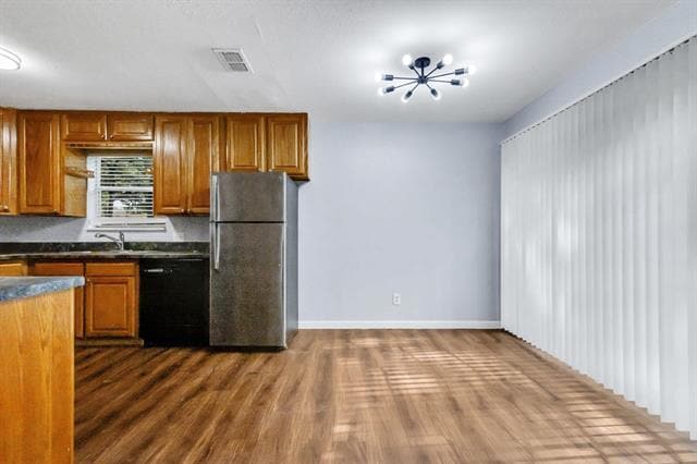 Building Photo - 2046 N Kimball Ave