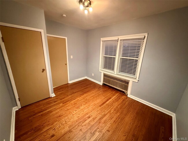 Building Photo - 29 Smith St