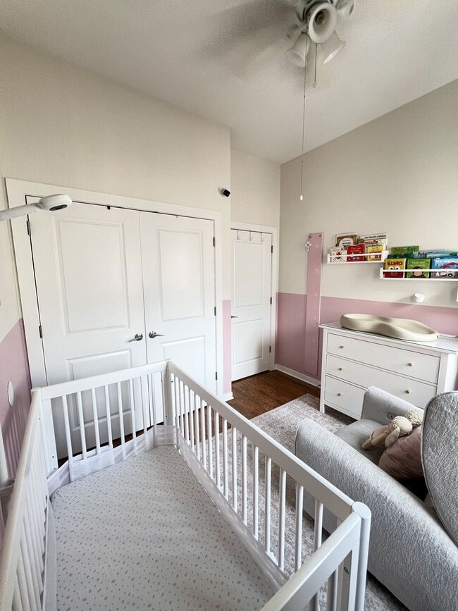 Building Photo - 2065 N Kedzie Blvd