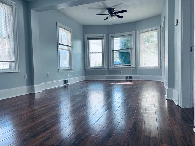 Primary Photo - 125 Chandler Ave