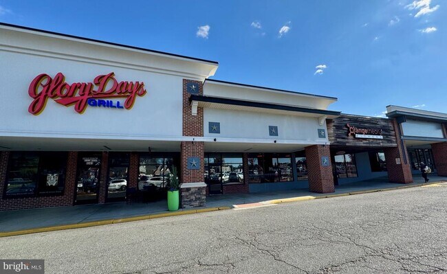 Building Photo - 3885 Steppes Ct