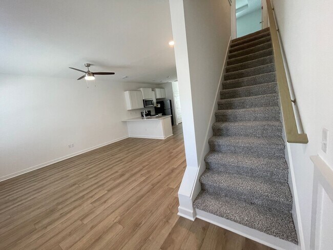 Building Photo - For Lease - 3 BR|3 BA at Tyndall Station