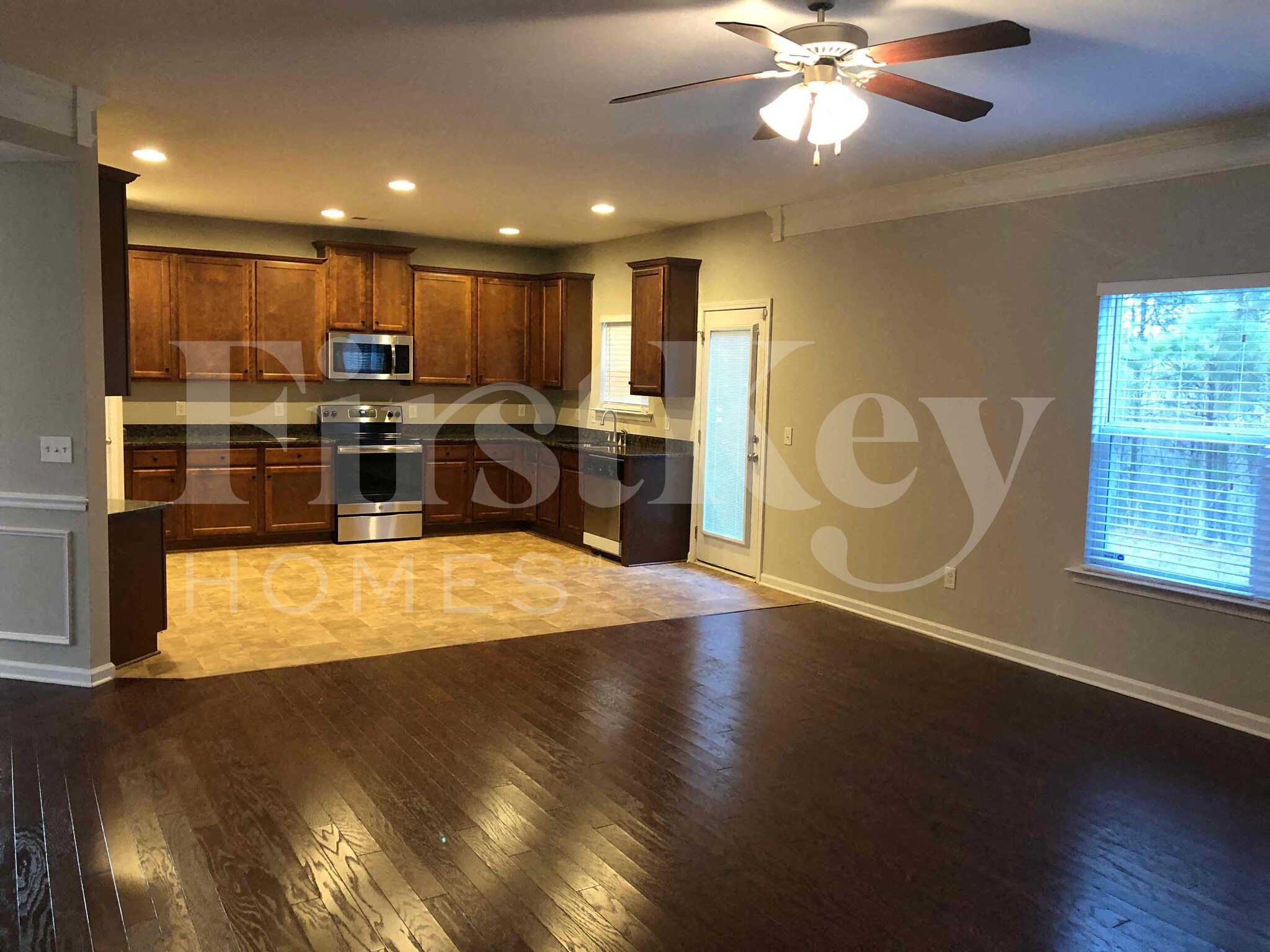 Building Photo - 194 Eastridge Way