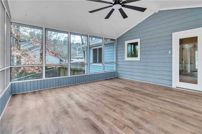 Building Photo - 4497 Glenforest Dr NE