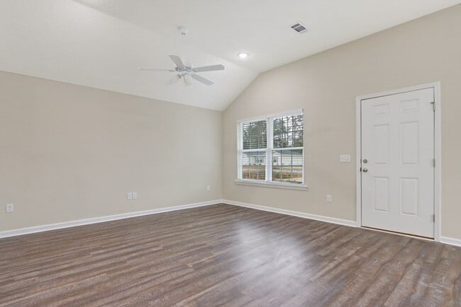 Building Photo - 3bd 2ba HOME FOR RENT!