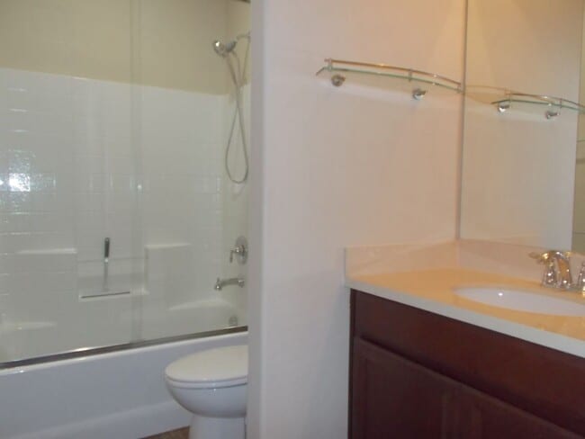 Building Photo - 790 Country Grove Ln