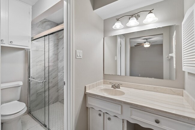 Building Photo - 13542 Wimbledon Dr