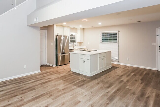 Building Photo - 7115 Casual Corner Ln