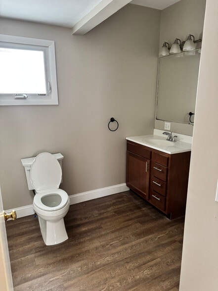 Building Photo - 144 Geddes Terrace