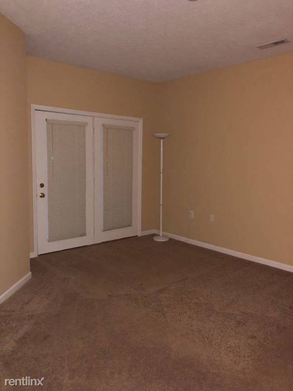 Building Photo - 7576 Mansion Cir