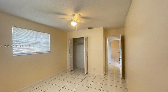 Building Photo - 2444 Raleigh St