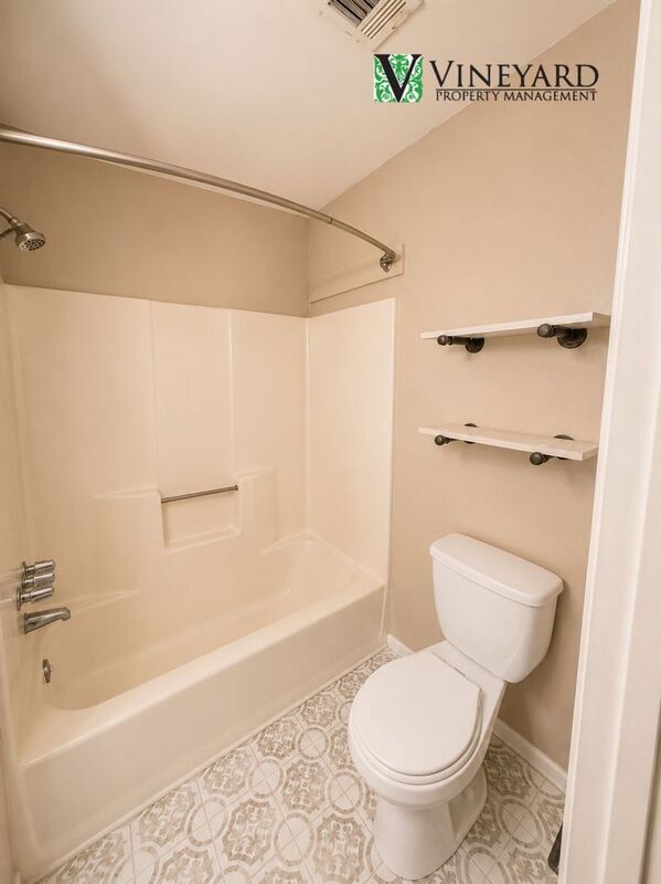 Building Photo - 5065 Sand Wedge Cir