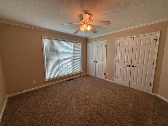 Building Photo - 4851 Appletree Ct