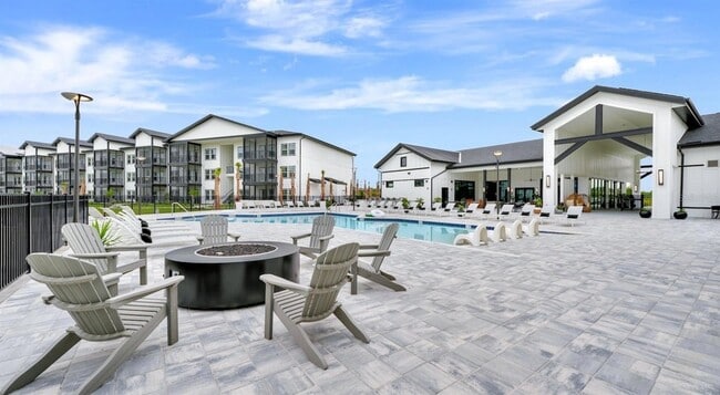 Primary Photo - 2500 Conserve Cir