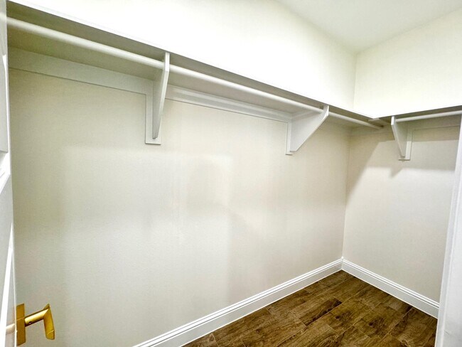 Building Photo - 1405 Eagles Ln