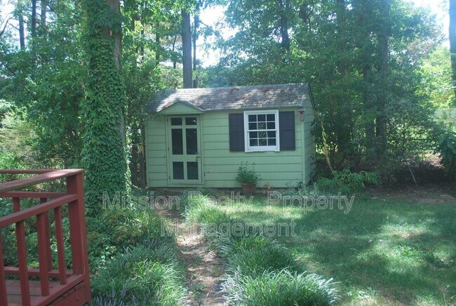 Building Photo - 7107 Galax Rd