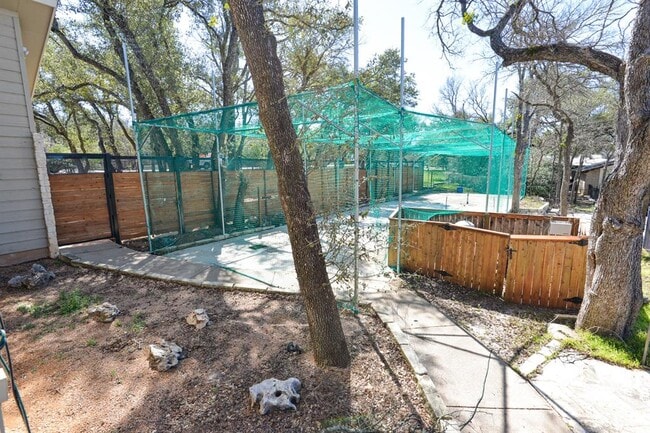 Building Photo - 10710 D-K Ranch Rd