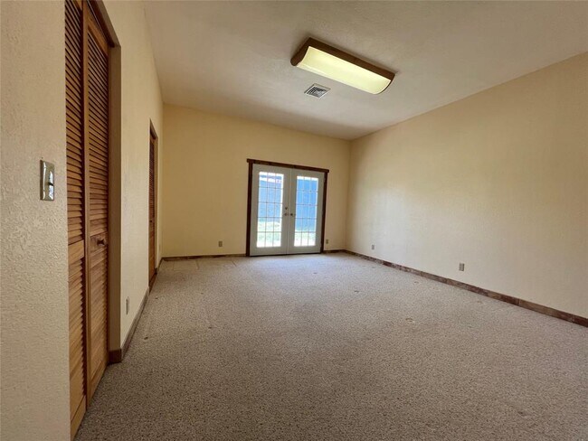 Building Photo - 333 Co Rd 497