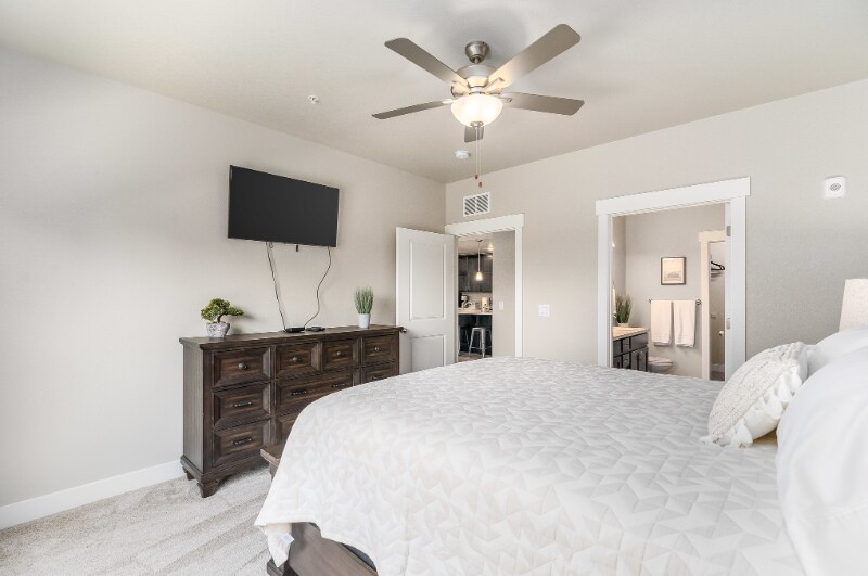 Building Photo - 4612 Hahns Peak Dr
