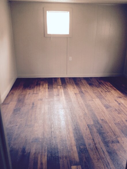 Building Photo - 118 Robinson Rd