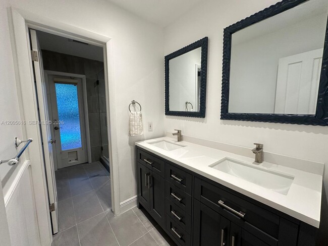 Building Photo - 7625 SW 180th Terrace