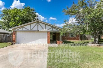 Building Photo - 417 Cottonwood Dr