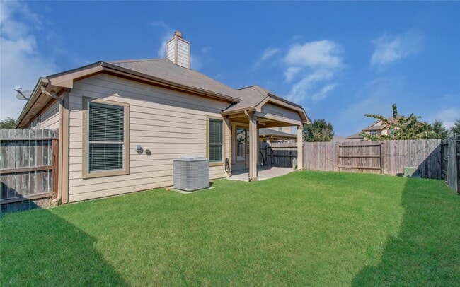 Building Photo - 18707 Naples Ridge Ct