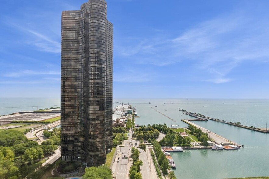 Building Photo - 474 N Lake Shore Dr