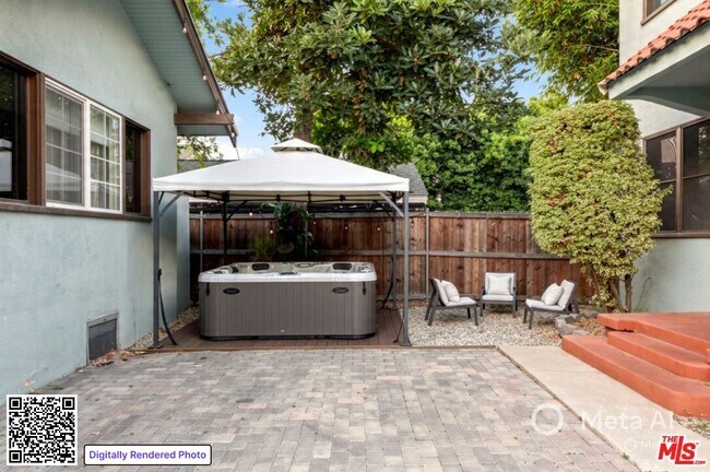 Building Photo - 736 Redondo Ave