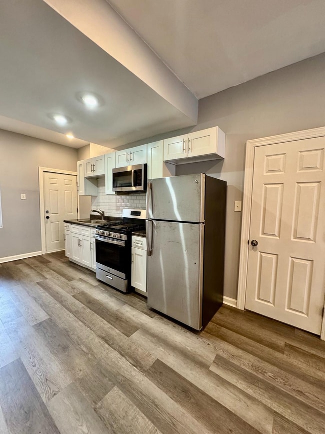 Building Photo - 108 N 56th St