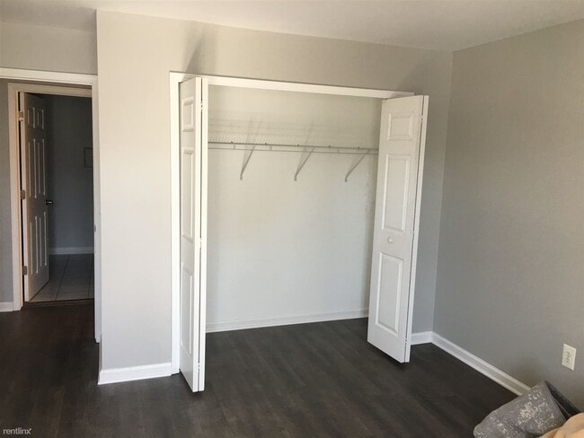 Building Photo - 1 br, 1 bath Condo - 33903 Pondview Cir