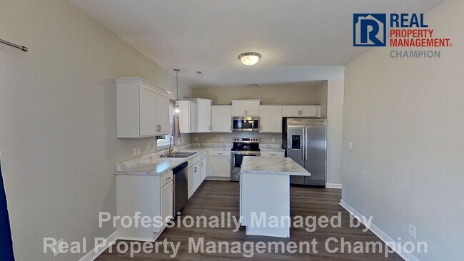 Building Photo - Spacious 3 BD/2.5 BA Home with Office Featuring Open Floorplan