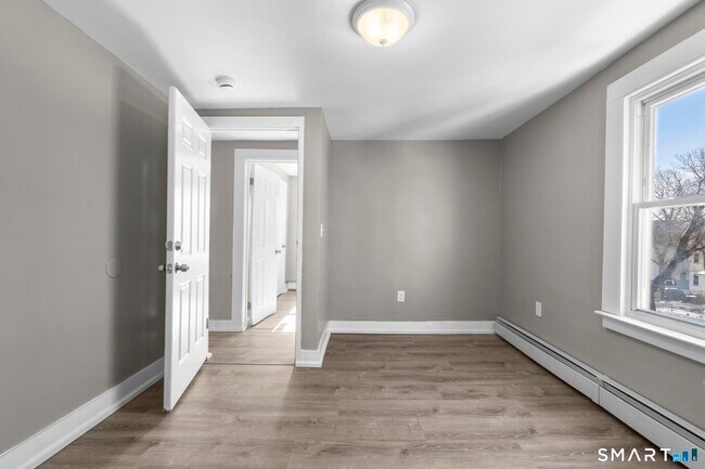 Building Photo - 22 Wolcott St