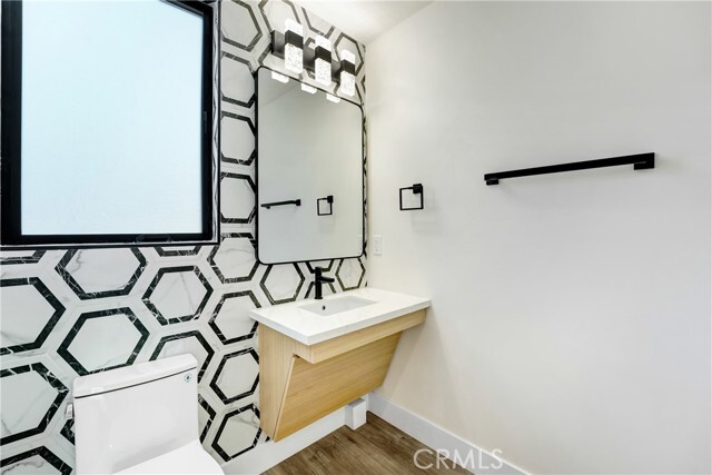 Building Photo - 4036 Rosemont Ave